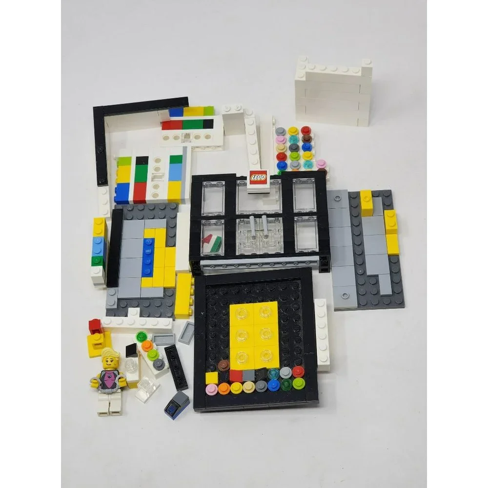Lot Of Random Classic Mini/Micro‎ Legos